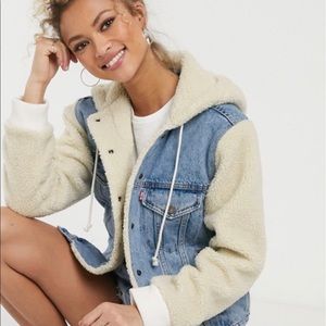 Levi’s ex bf Sherpa trucker jacket